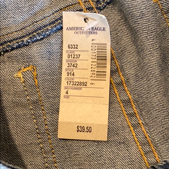 American Eagle Jean Shorts - Picture 9 of 9